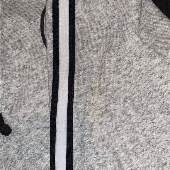 Pink hoodie! - Picture 3 of 3